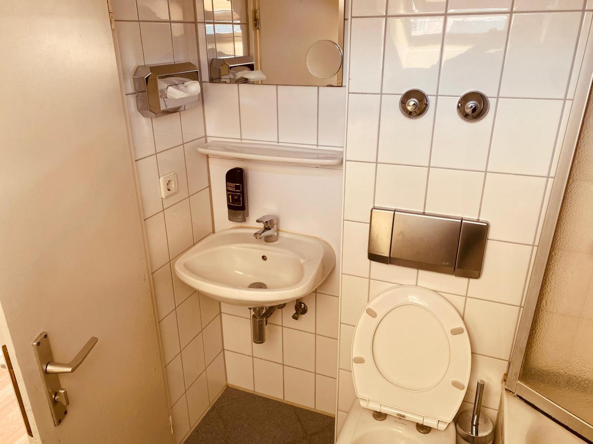 Stay Inn Central Station Frankfurt am Main Buitenkant foto
