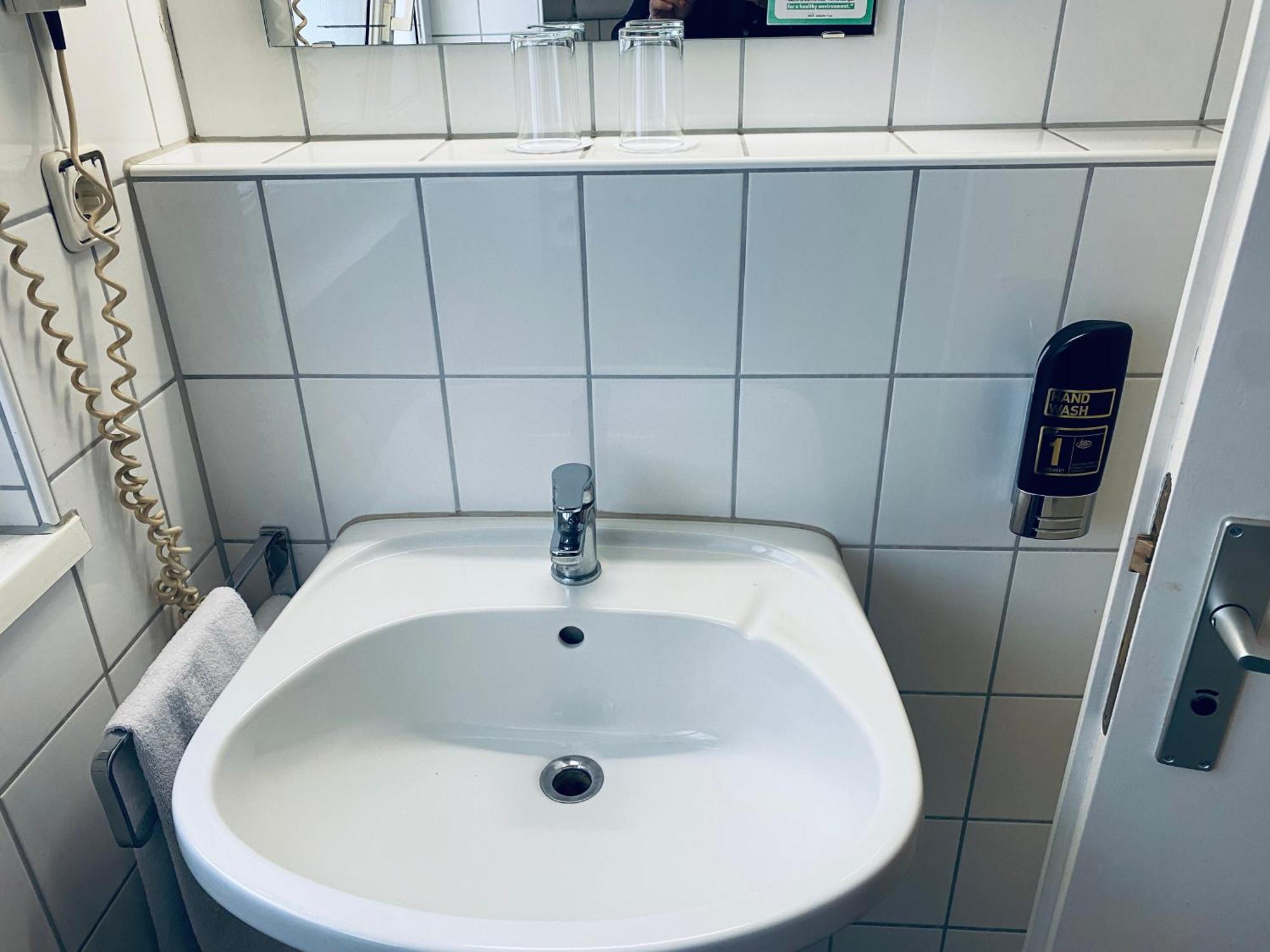 Stay Inn Central Station Frankfurt am Main Buitenkant foto